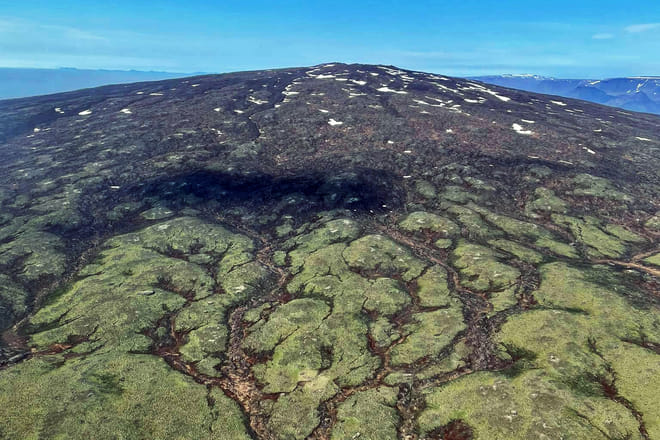 Waterfalls and Glacier Landing – Helicopter Tour from Reykjavik 9
