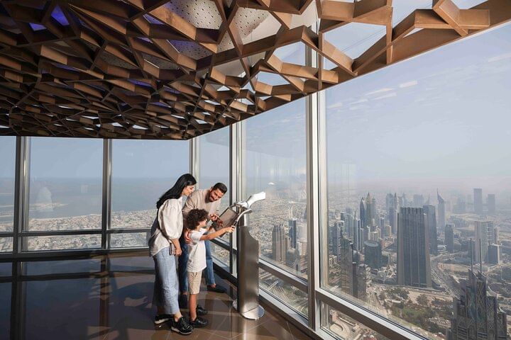 Burj Khalifa: At the Top (125 floor) with the Cafe Treat