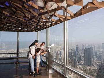 Burj Khalifa 125 floor with the Cafe Treat