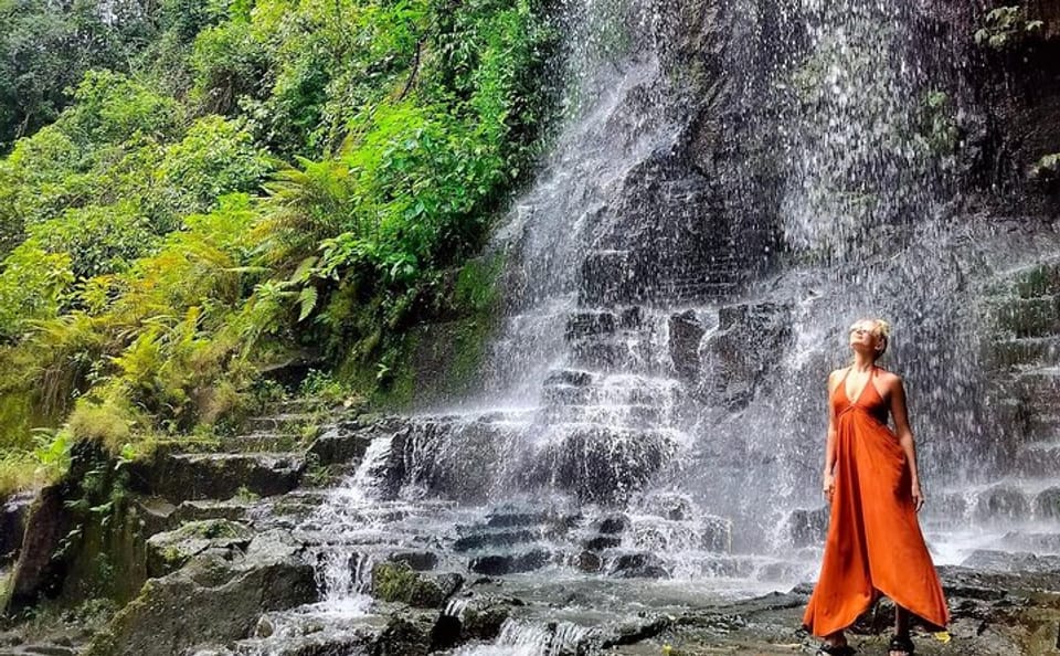 Bali Waterfall and Temple Tour in Gianyar and Kintamani