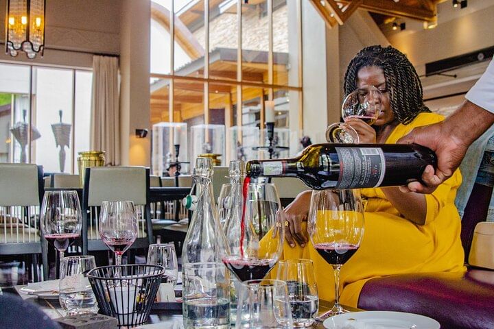 Cape Town Customisable Premium Wine Tour & Tastings