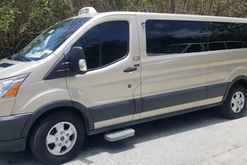 Charlotte Amalie Shopping and Sightseeing Tour in St. Thomas