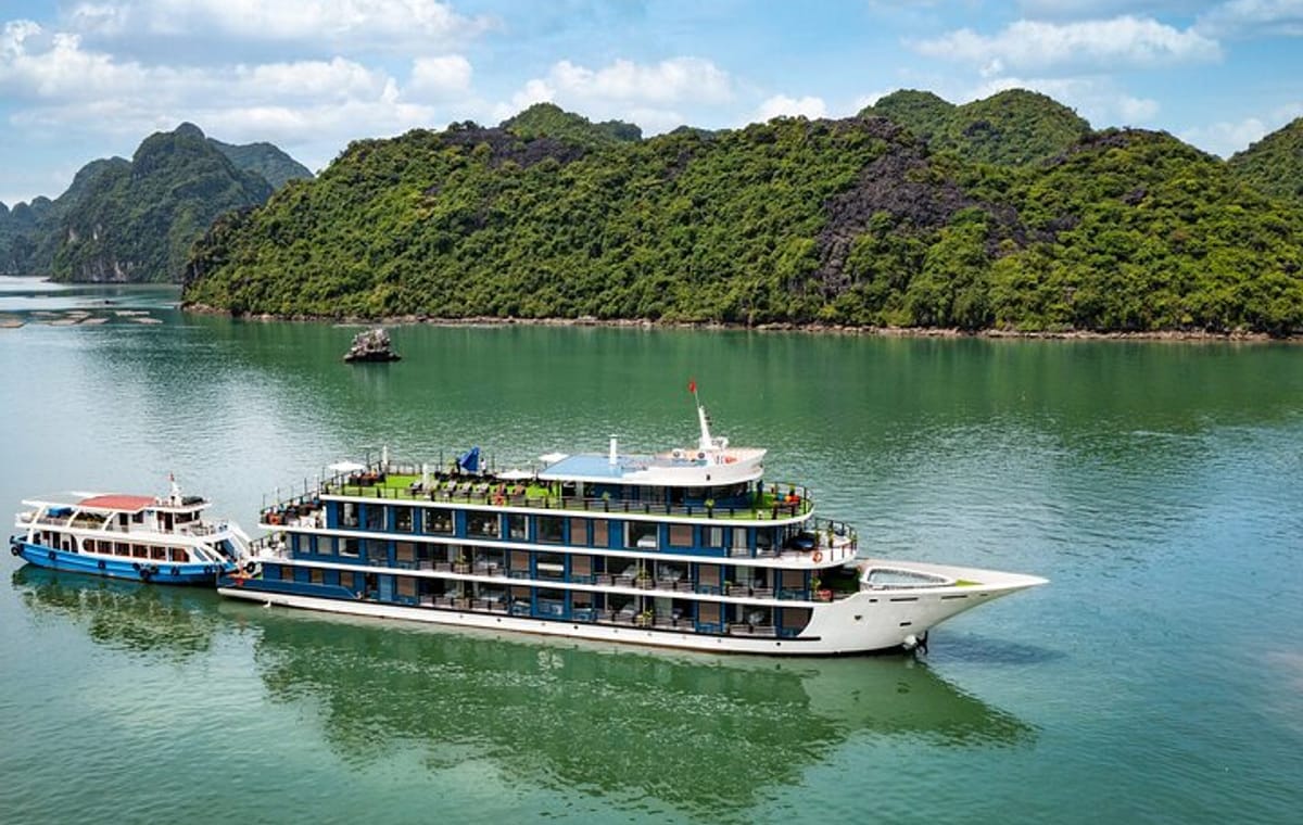 Doris Cruise 5 Star Luxury Cruise 2Day/1Night Halong & Lan Ha Bay