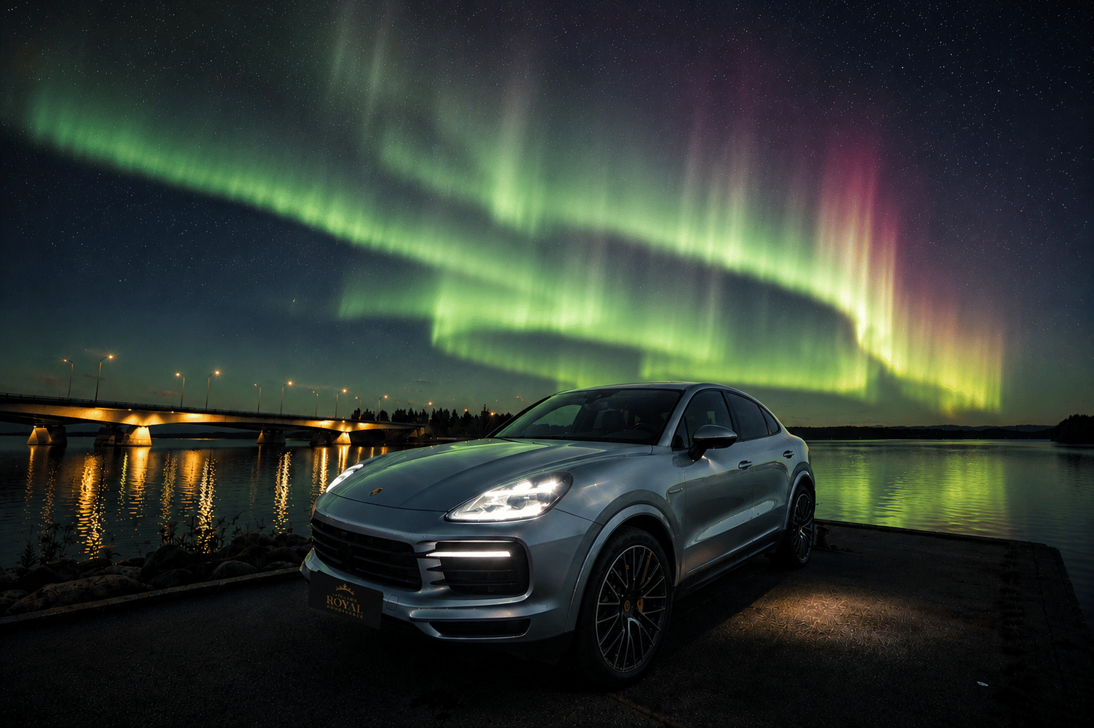 Private Guaranteed Northern Lights Chase by Luxury Car