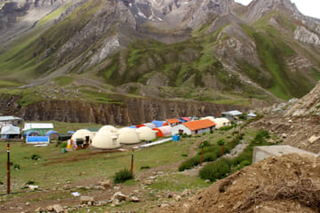 Himalayan Bliss: Yoga, Wellness & Hiking Retreat in Nepal (5 Days)