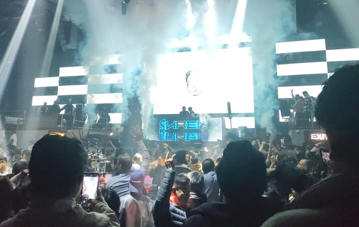 Bar Tour & Pub Crawl -Sip, Stroll, Repeat Thamel’s Night