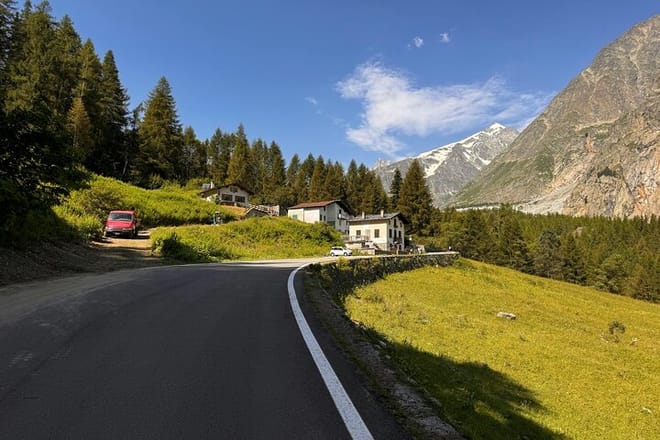 Private Round Trip from Bucharest to Brașov with Chauffeur photo 5