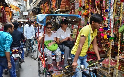 Textile and Carpet Shopping Tour in New Delhi