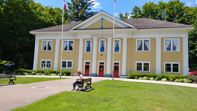 Fort Langley Magical Mystery & Vineyard Explorer Private Tour 9