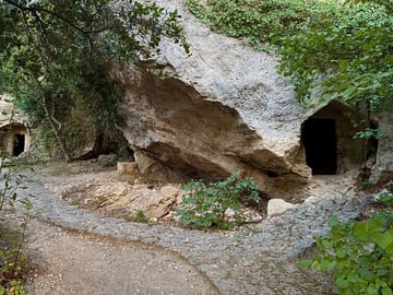 Private Rethymno Tour of Arkadi, Eleutherna, and Margarites