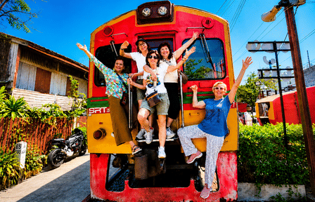 Private Tour of Maeklong Railway Market and Floating Market