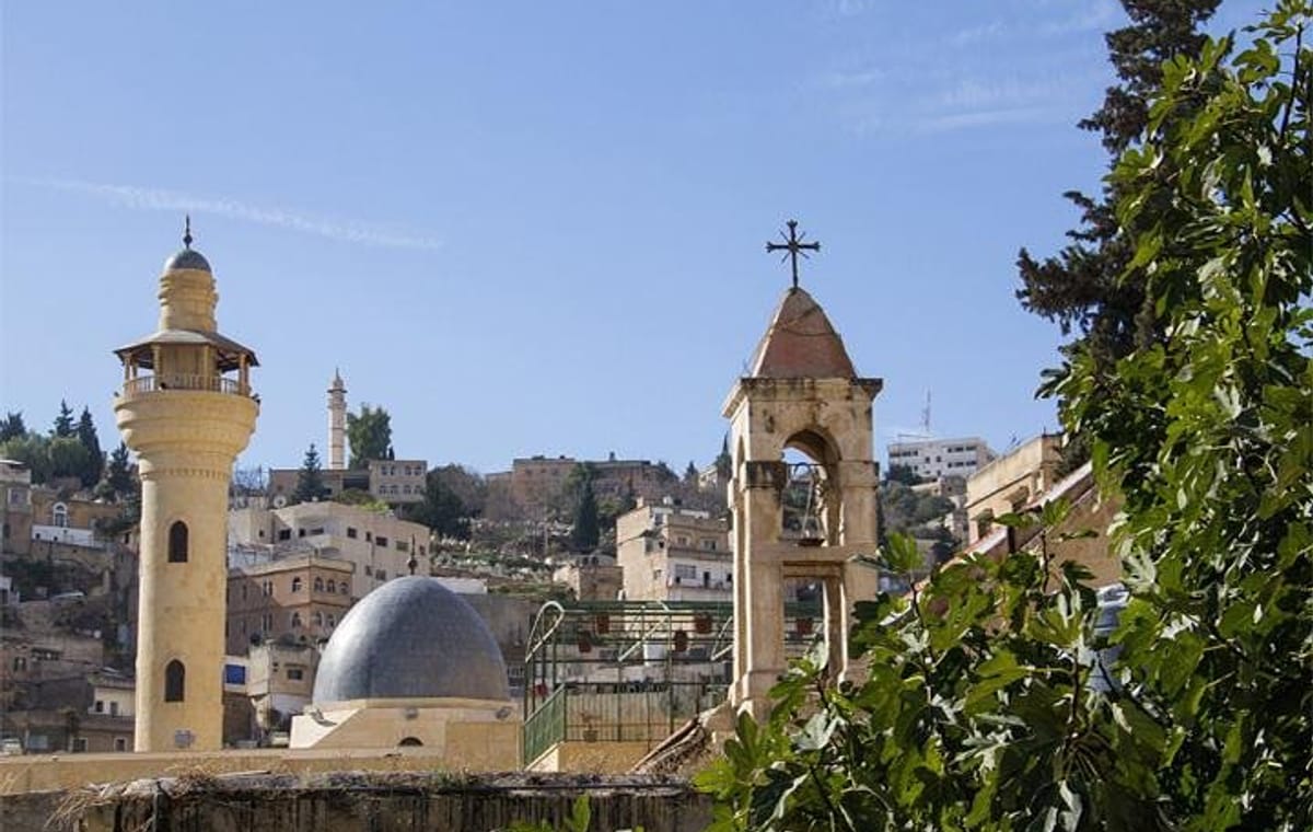 Private As-Salt Walking Daily Life Trail with Optional Lunch or Home Visit