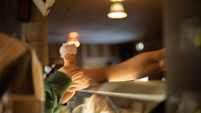 Golden Circle Day Tour with Friðheimar Farm