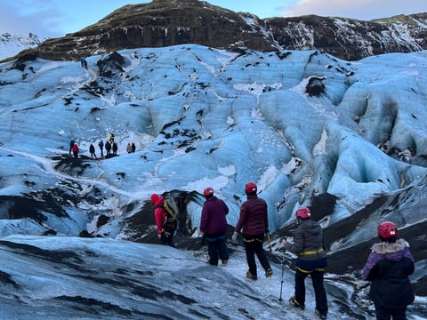 9-Day Winter Hiking & Sightseeing Ring Road Tour, photo 4