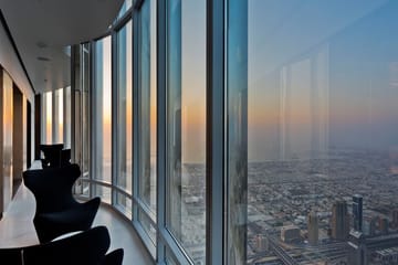 Book your Burj Khalifa ticket online At Top 124 +125 Tickets, including round-trip transportation.