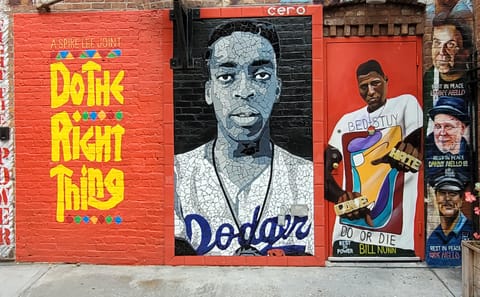 New York City Walking Tour of Hip-Hop, Murals, and Sports