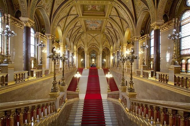 Budapest Parliament interior guided tour with Danube river cruise photo 3