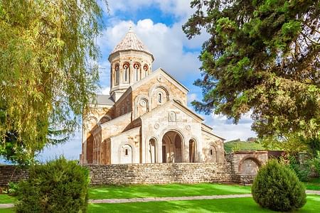 Private Kakheti Wine Tour from Tbilisi: Explore Sighnaghi & Local Traditions