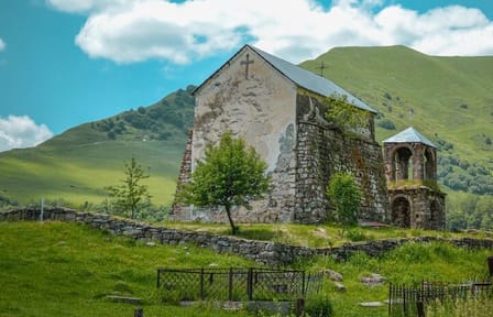 Private Full-Day Hiking Tour in Khada Valley