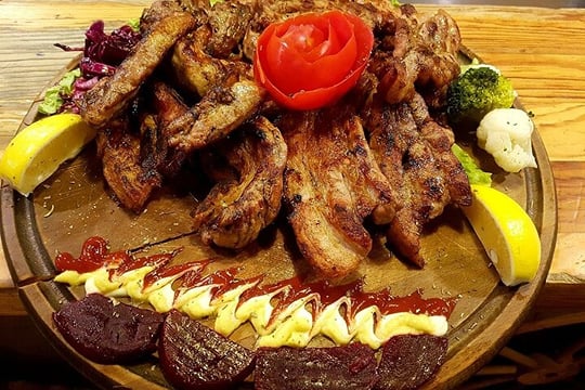 Tirana food & communism sites - 1 day 