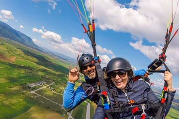 Full-Day Paragliding Adventure with Lunch in Koprivshtica