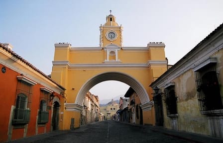Antigua Guatemala and San Salvador Cultural Day Tour