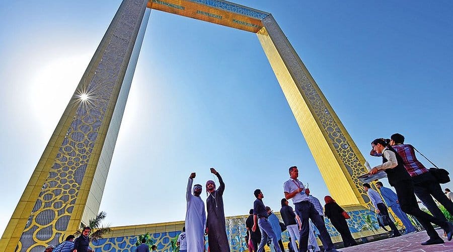 Dubai: Step into the Iconic Dubai Frame for Unrivaled City Views!