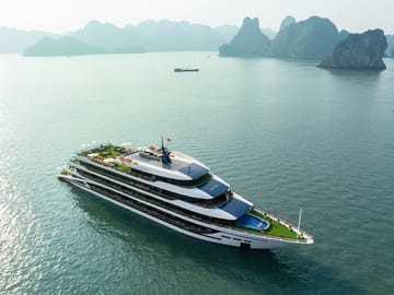 Premium 2D1N Balcony Cruise – Halong & Lan Ha Bay Luxury Trip