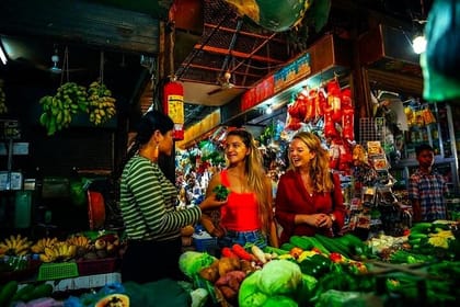 Siem Reap Street Foods Tour by Tuk Tuk with Personal Guide