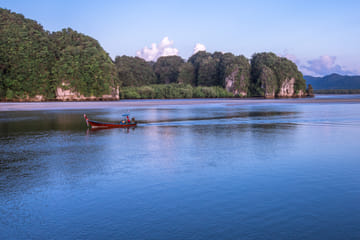 Kayaking at Ao Talen