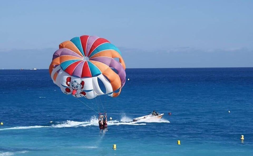 Parasailing Adventure Over the Red Sea from Hurghada
