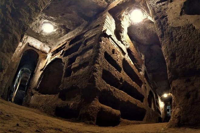 Rome Colosseum, & Catacombs Underground Tours Tickets & Transfer 