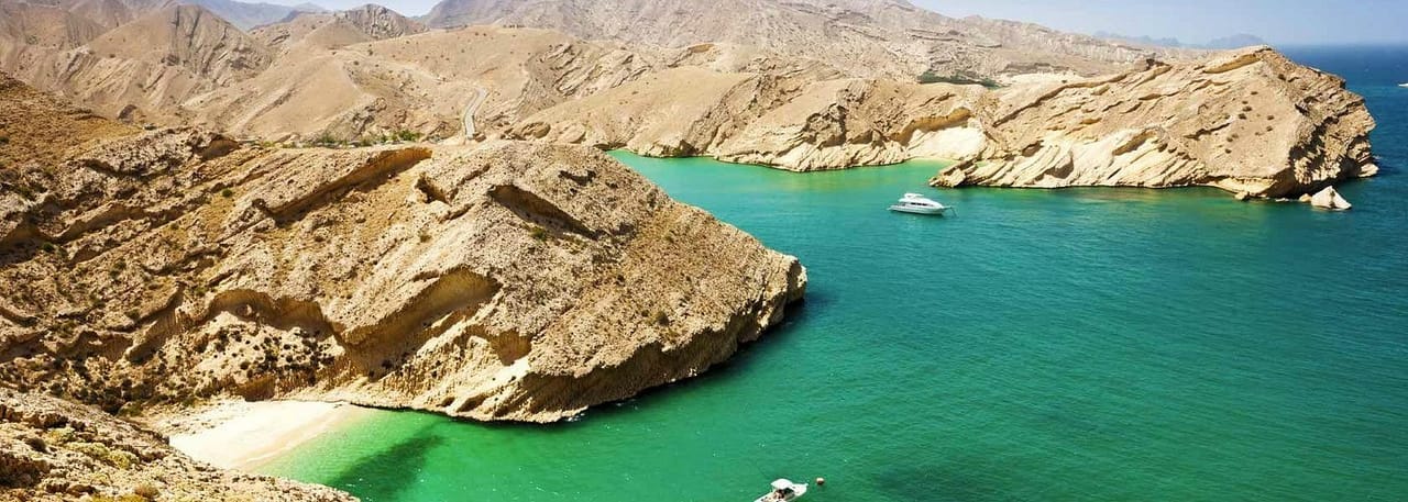 Dubai : The Amazing Khasab Dolphin Watching Day Tour with Snorkeling & Lunch 5