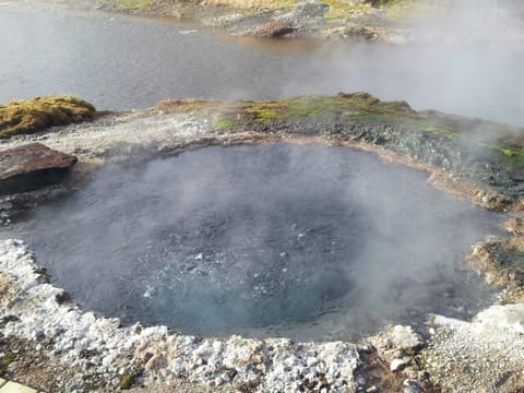 Hot Spring Secret Lagoon Fludir