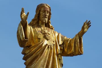Private Guided Walking Tour of Sacred Sites in Fátima