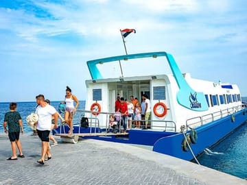 Semi-Submarine and Snorkeling Tour in Hurghada