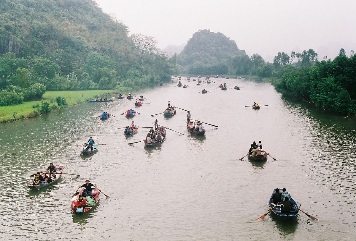 Huong Perfume Pagoda Adventure: Scenic River & Mountain Exploration