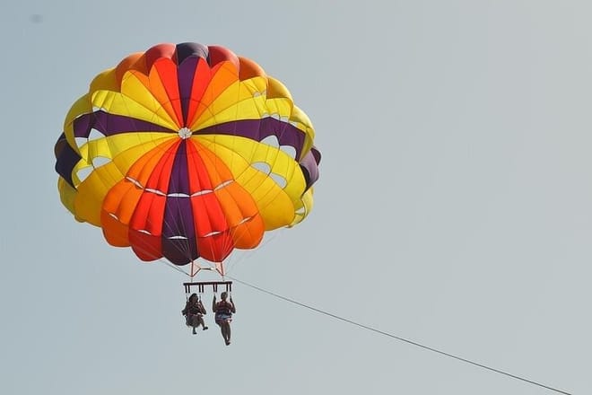 Parasailing Adventure Fly to Sky with Hotel Pickup - Hurghada