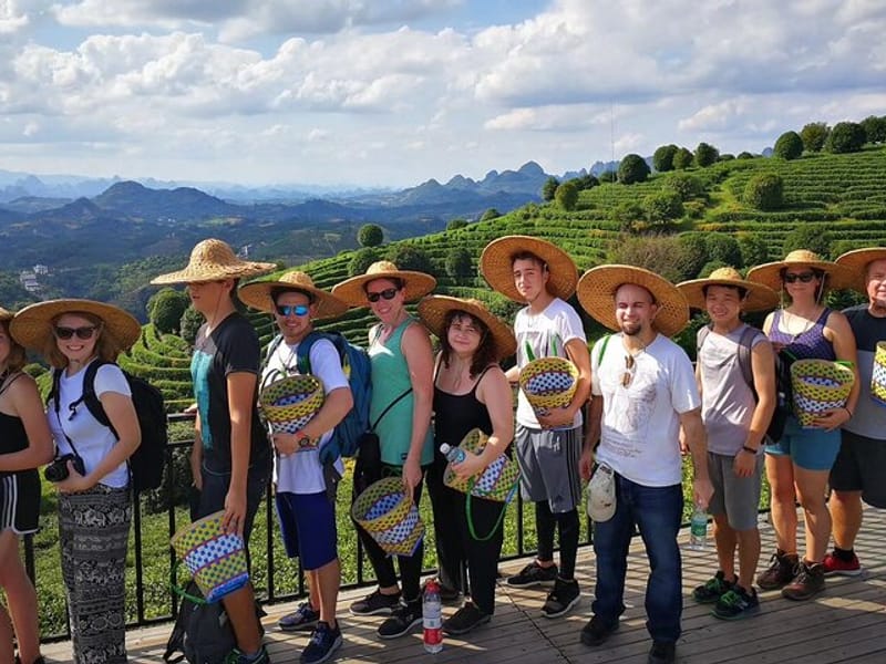 Half-day Tour: Largest Tea Plantation & Amazing Xianggong Hill