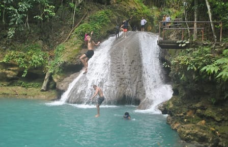 Blue Hole and Secret Falls Tour with Shopping in Montego Bay