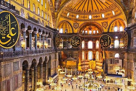 Istanbul Old City Highlights Tour: Hagia Sophia, Blue Mosque & More