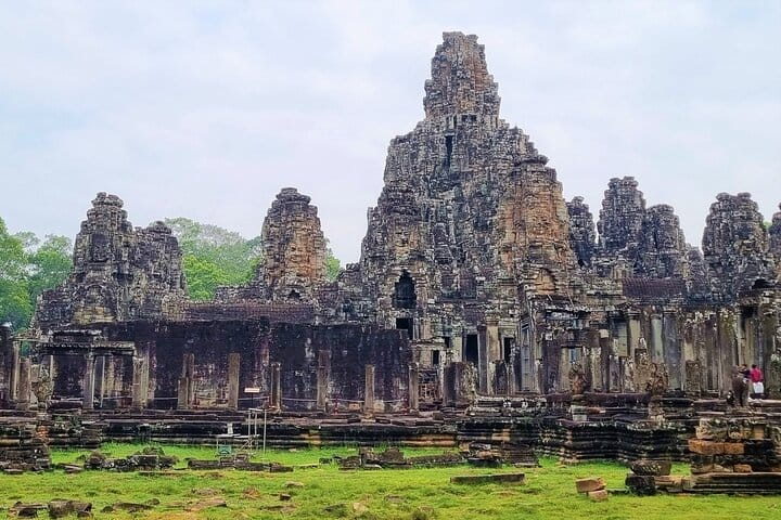 Angkor Wat, Ta Promh, Banteay Srei, Bayon temples Private Full Day Tour 8
