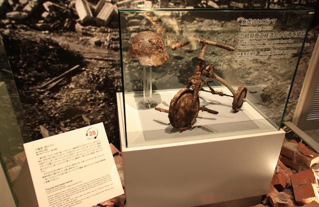 1 Day Hiroshima and Miyajima Bus Tour photo 4