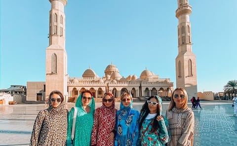 Private City Tour of Hurghada with Shopping Experience