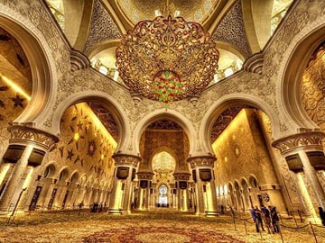 Inner view of Abu Dhabi Mosque