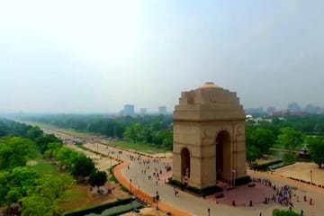 Cultural Tour of Agra and Varanasi from Delhi