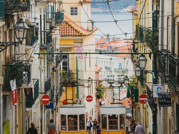 Lisbon Half Day Tour: Alfama Walk and Belém Highlights