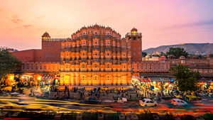 4-Days Delhi-Jaipur-Agra-Delhi Includes Hotel,Guide ,Vehicle & On Board WiFi.