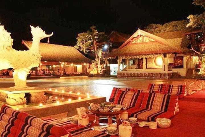 Chiang Mai Traditional Khan Toke Meal & Cultural Performance