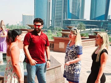 Cultural Tour of Sheikh Zayed Mosque and BAPS Temple in Abu Dhabi
